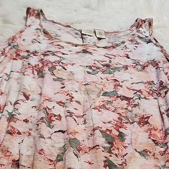 🍍Lucy & Laurel- Tank - Picture 2 of 6